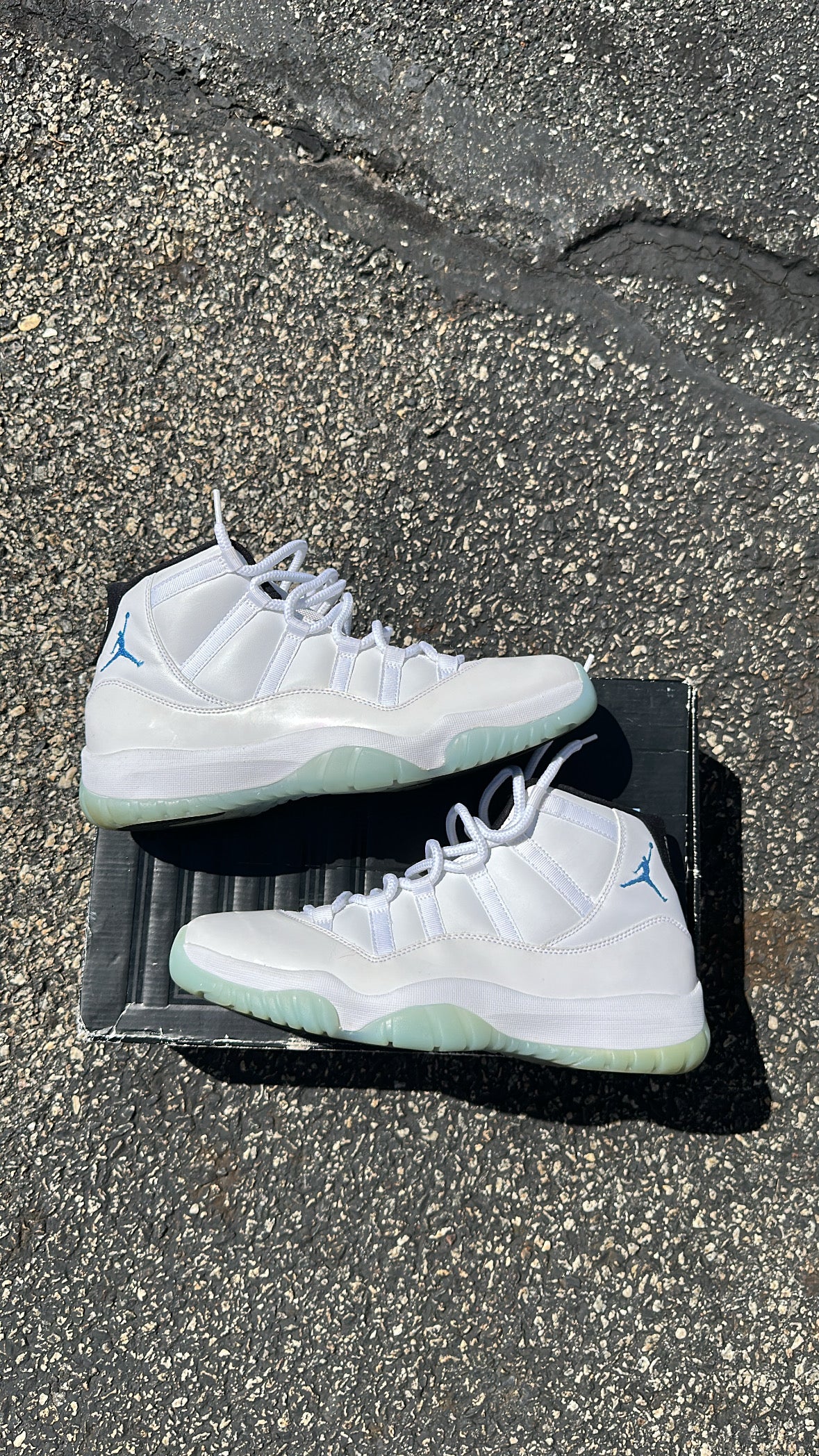 Jordan 11 “Legend Blue” 2014
