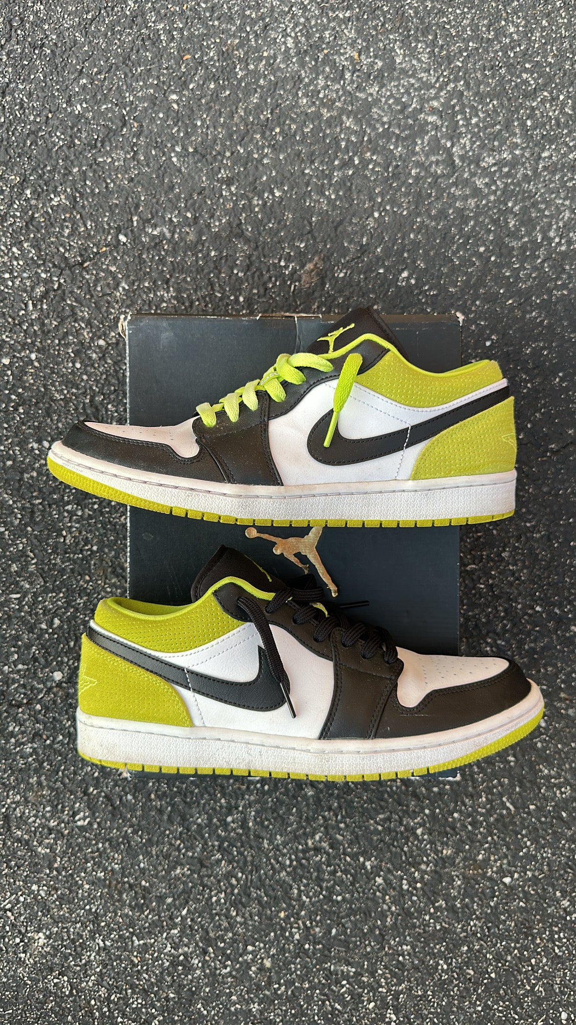 Jordan 1 low “Black Cyber”