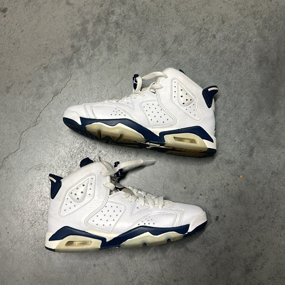 Jordan 6 “Midnight Navy” (GS)