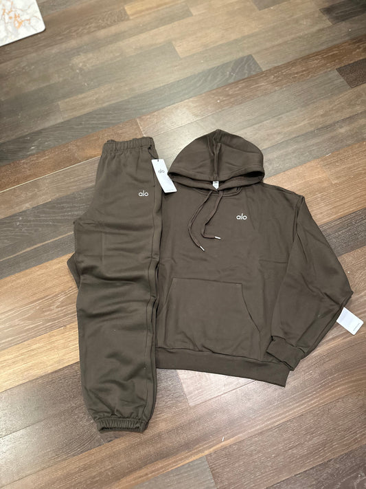 Alo Accolade pullover hoodie / jogger “Espesso”