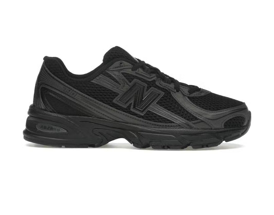 New balance 740 “Triple Black”