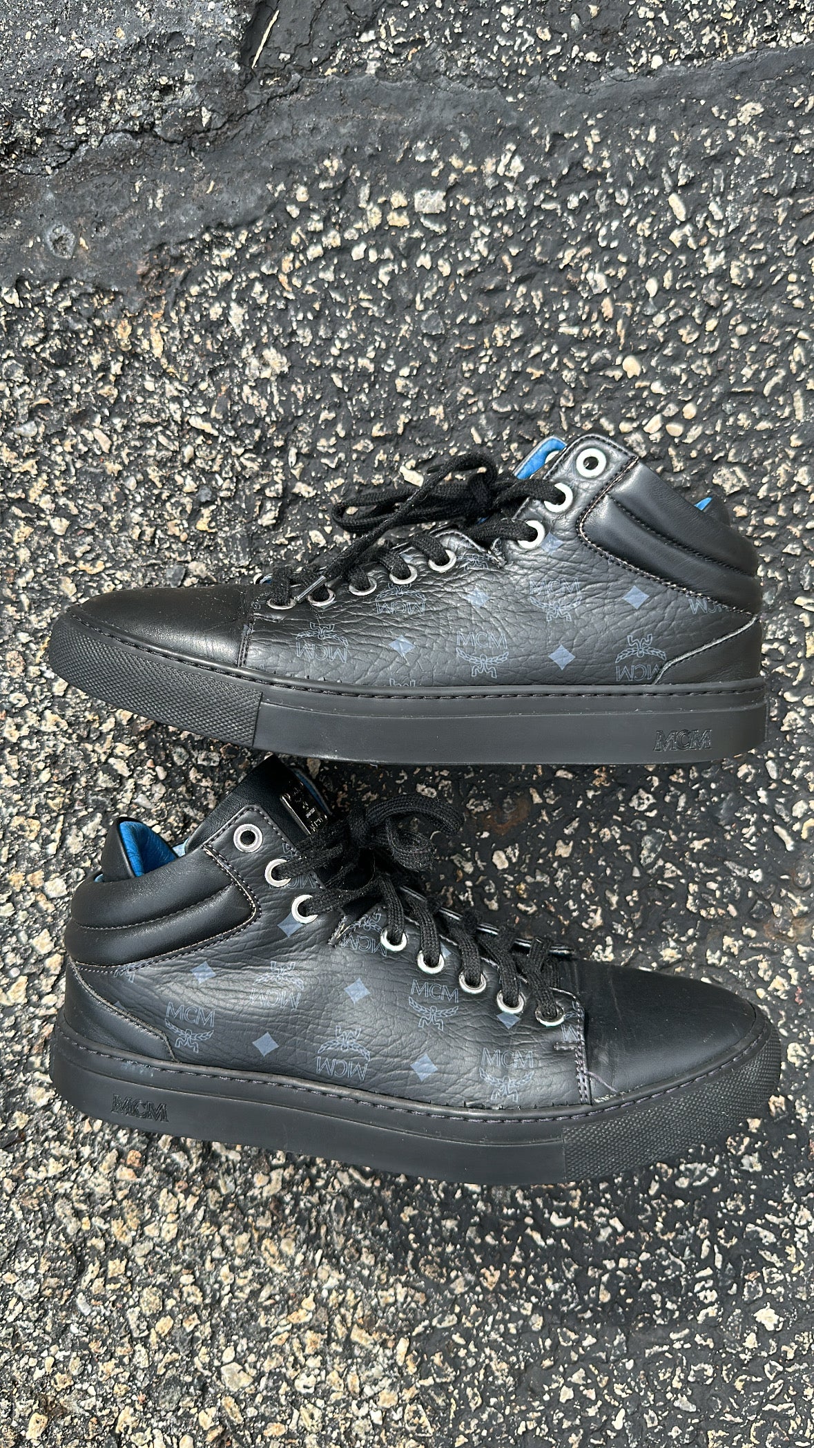 MCM Logo mid top “Black”