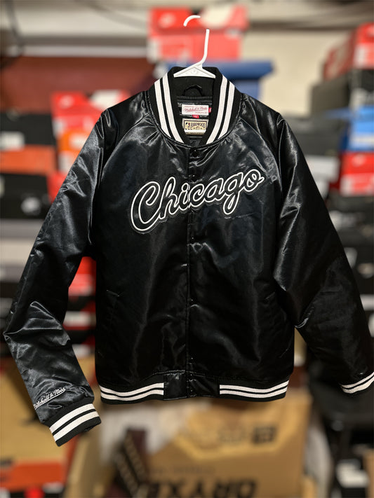 Mitchell & Ness Chicago Bulls Satin Jacket