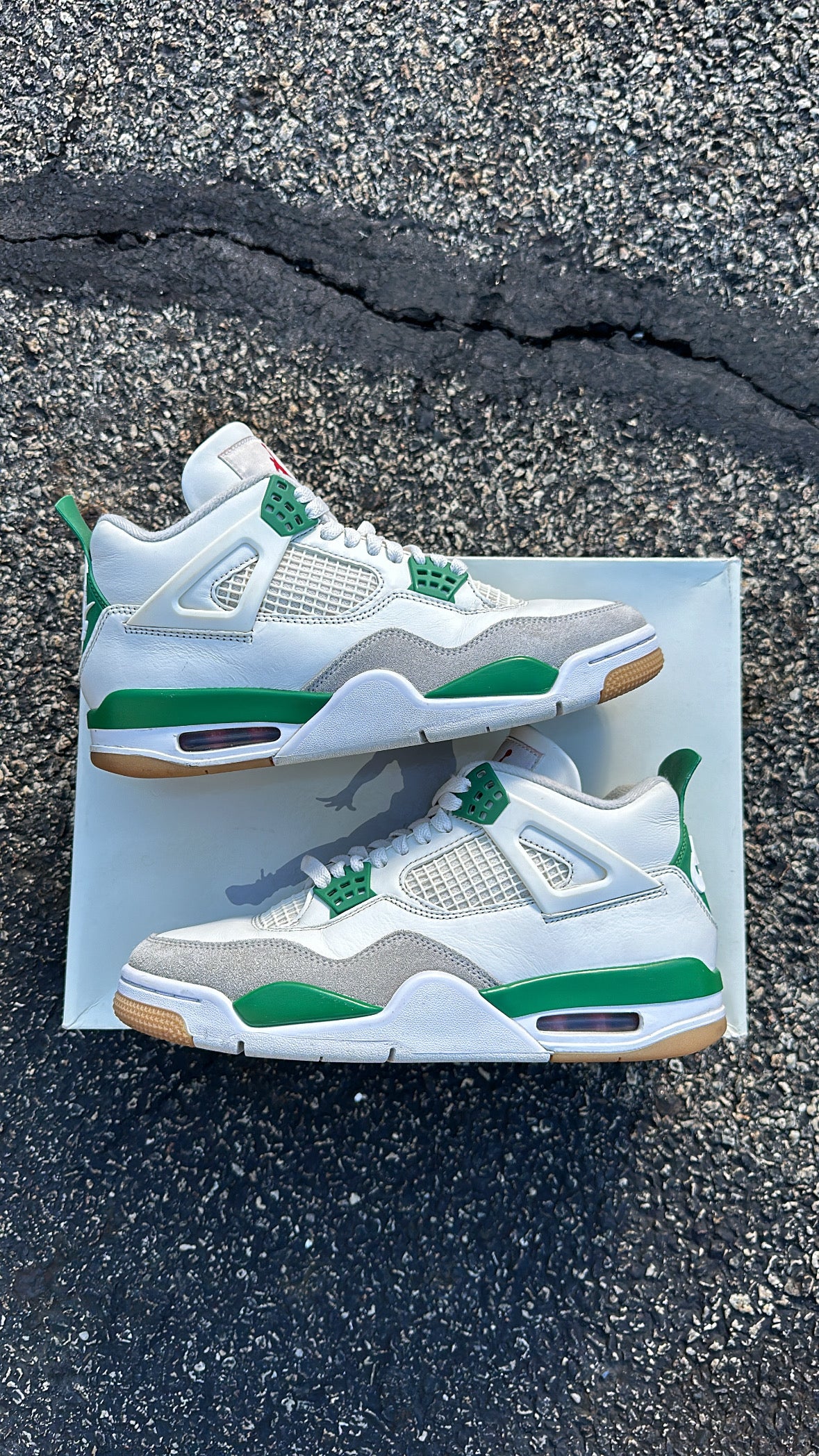 Jordan 4 “SB Pine Green”