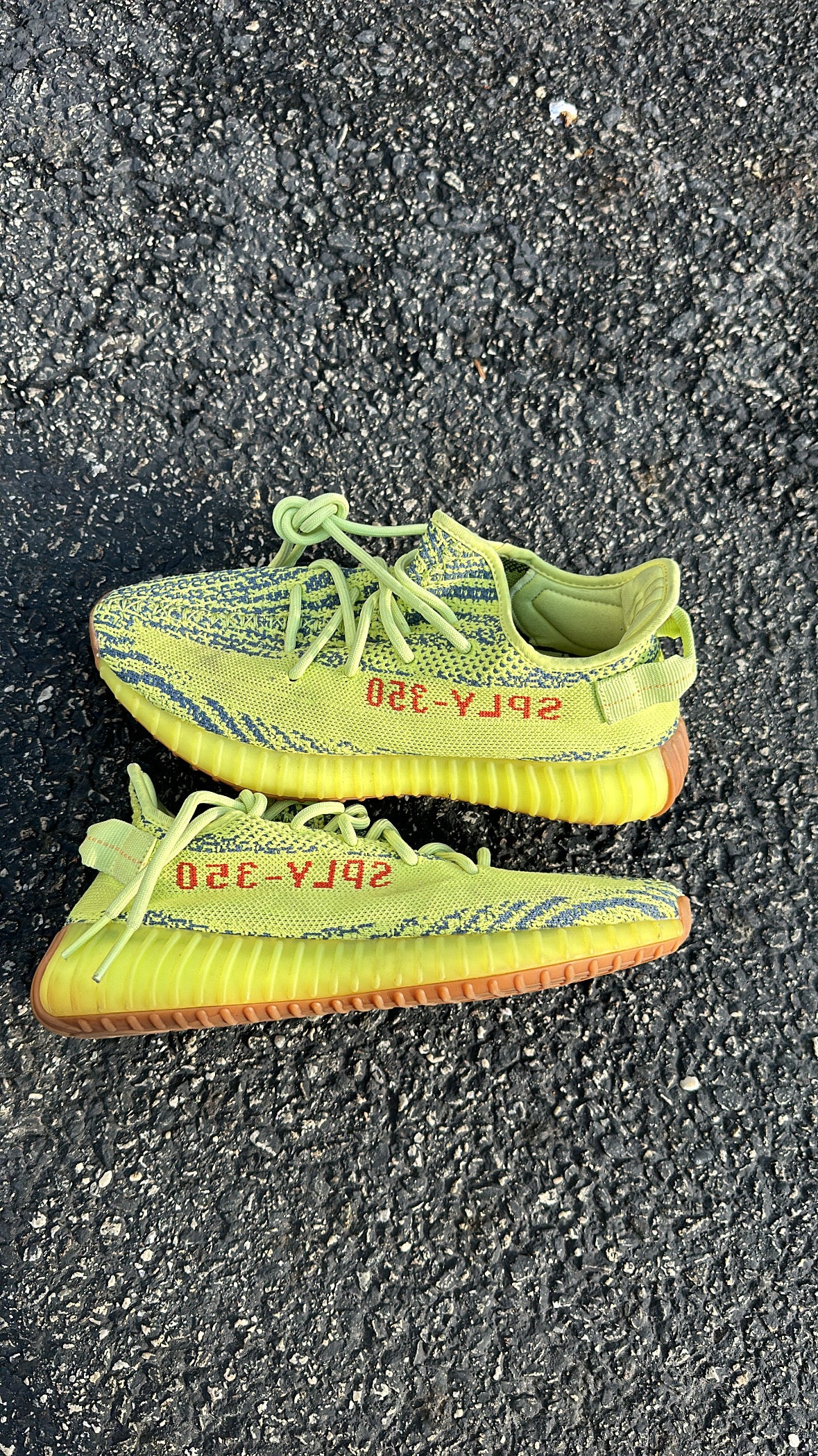 Yeezy 350 V2 “Semi Frozen Yellow”