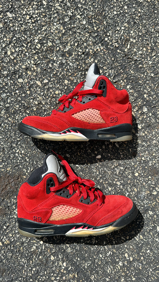 Jordan 5 “Ranging Bulls” (GS)