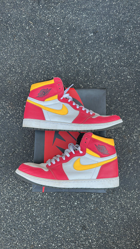 Jordan 1 high Og “Light Fusion Red”