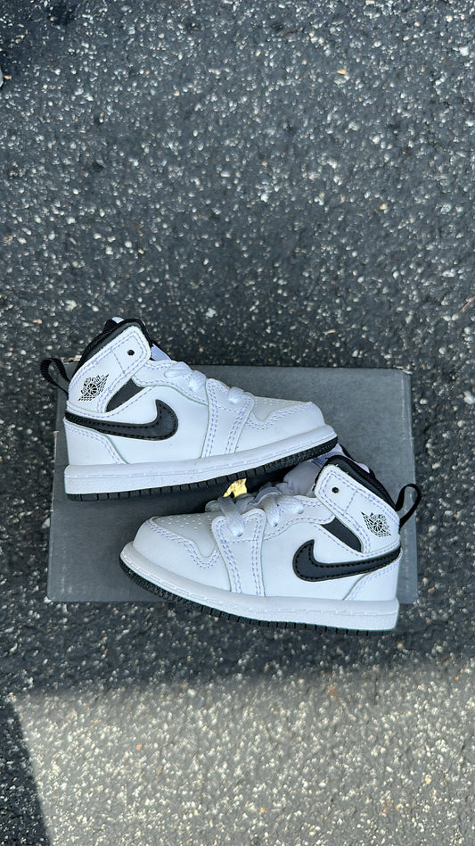 Jordan 1 mid “Black/White” (Toddler)